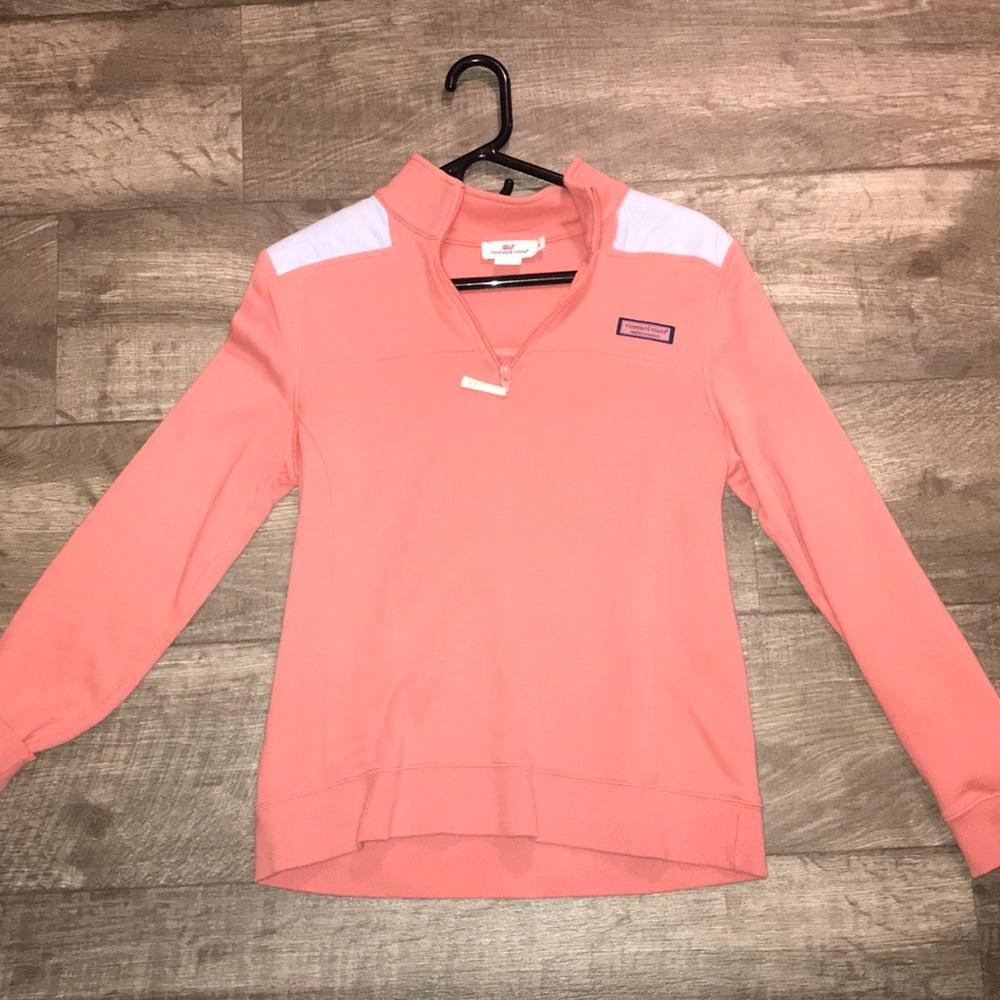 Vineyard Vines pullover. Good Condition.